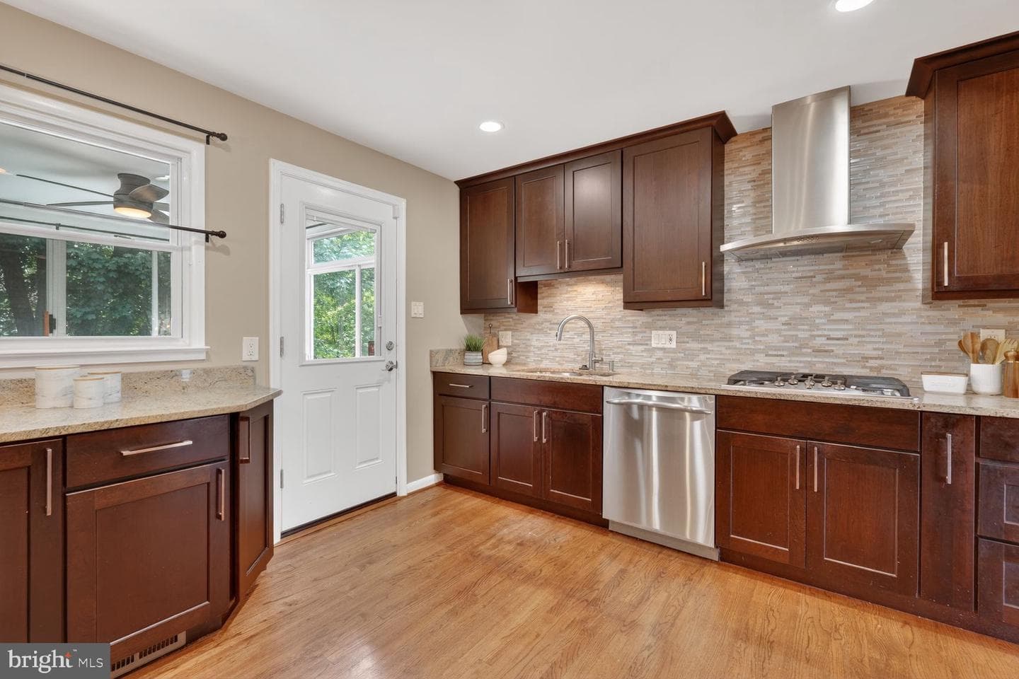 6505 Orland Street photo 14