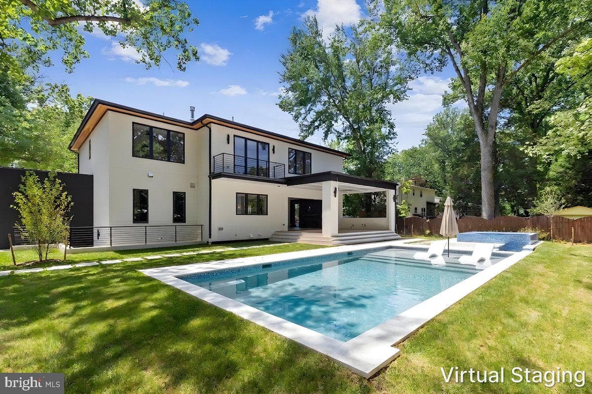 1002 Avery Court SW photo 110