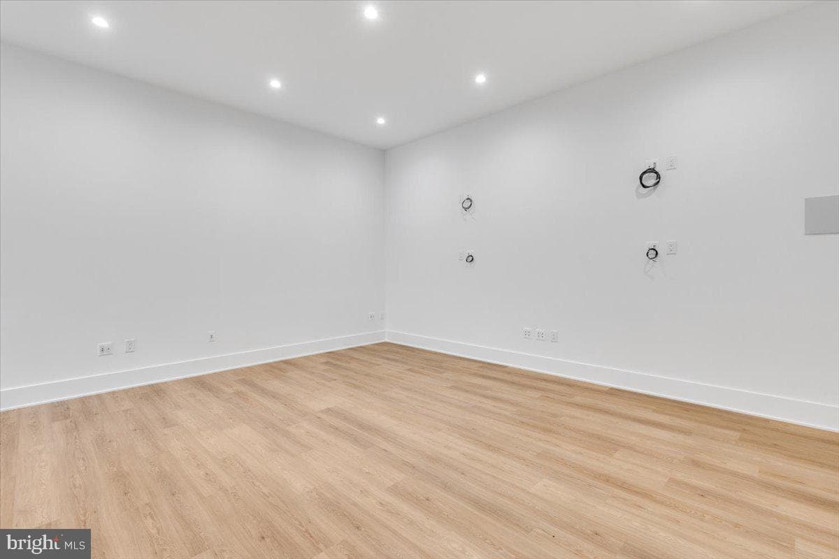 1002 Avery Court SW photo 86