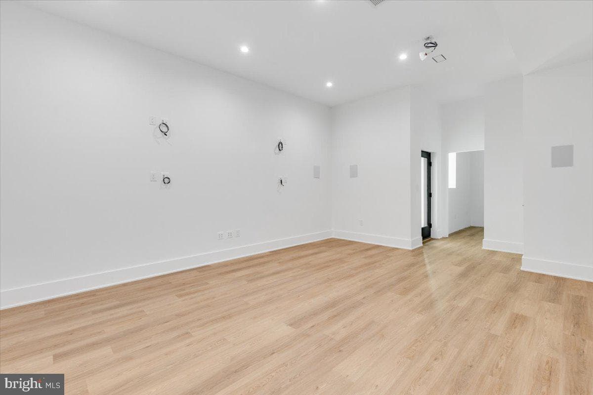 1002 Avery Court SW photo 87