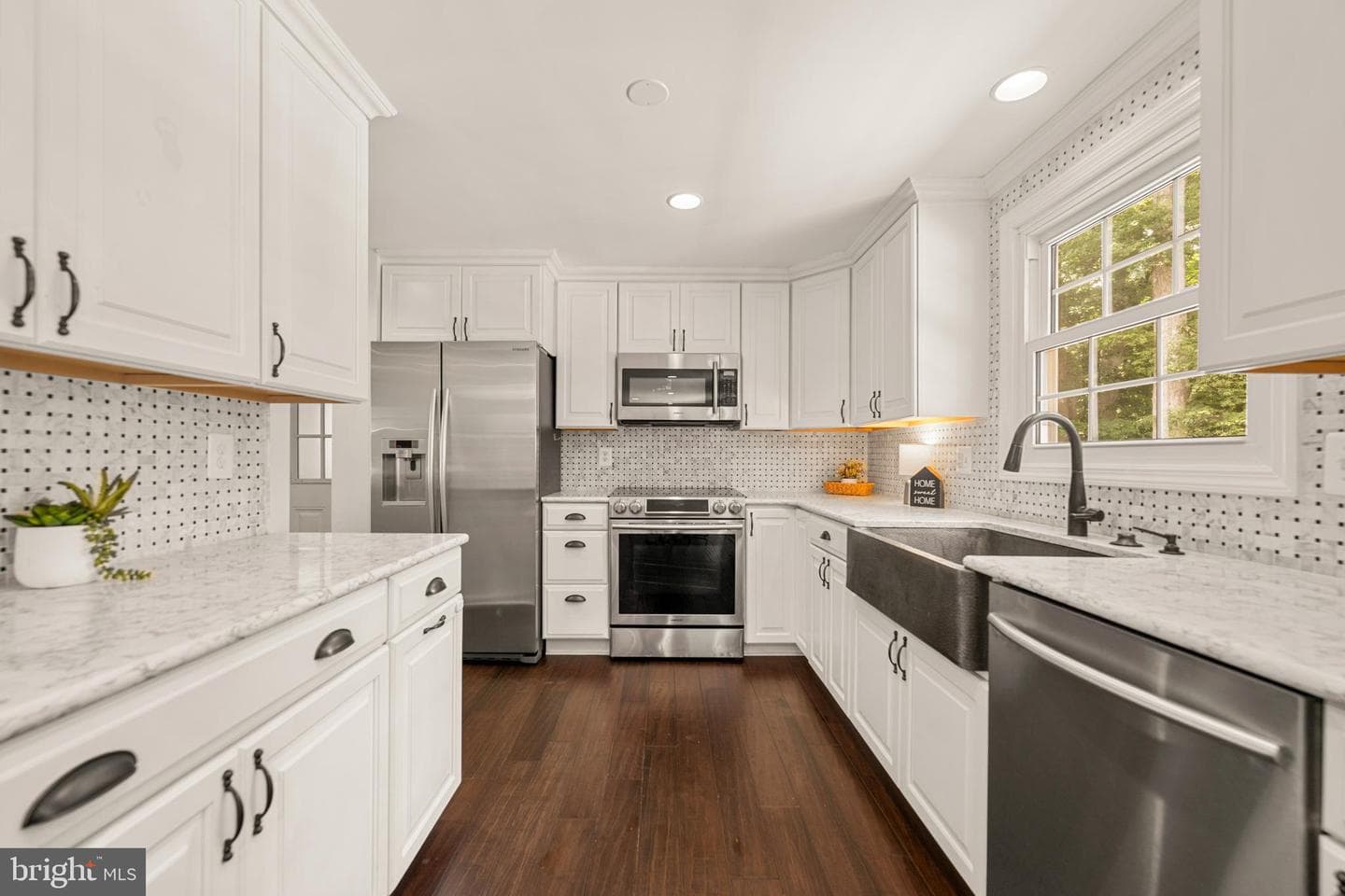 8044 Winding Way Court photo 3