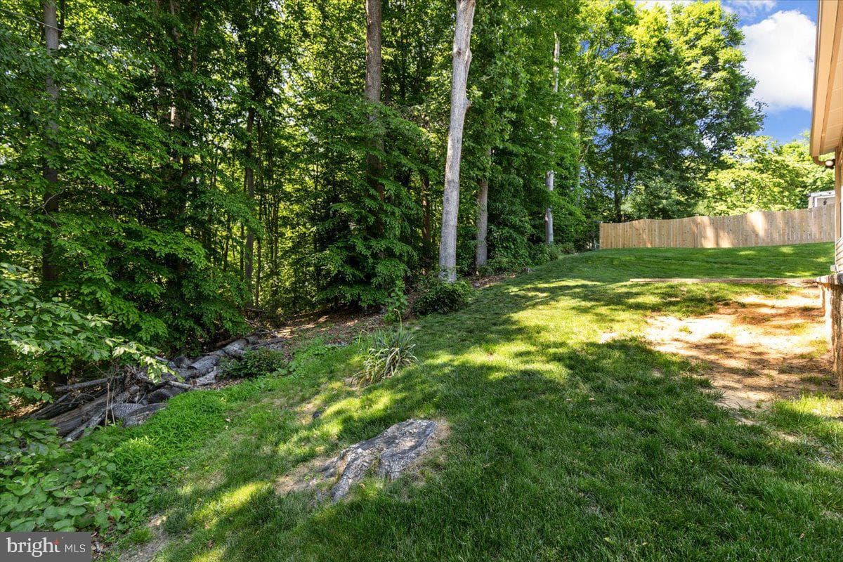 7805 Roundabout Way photo 44
