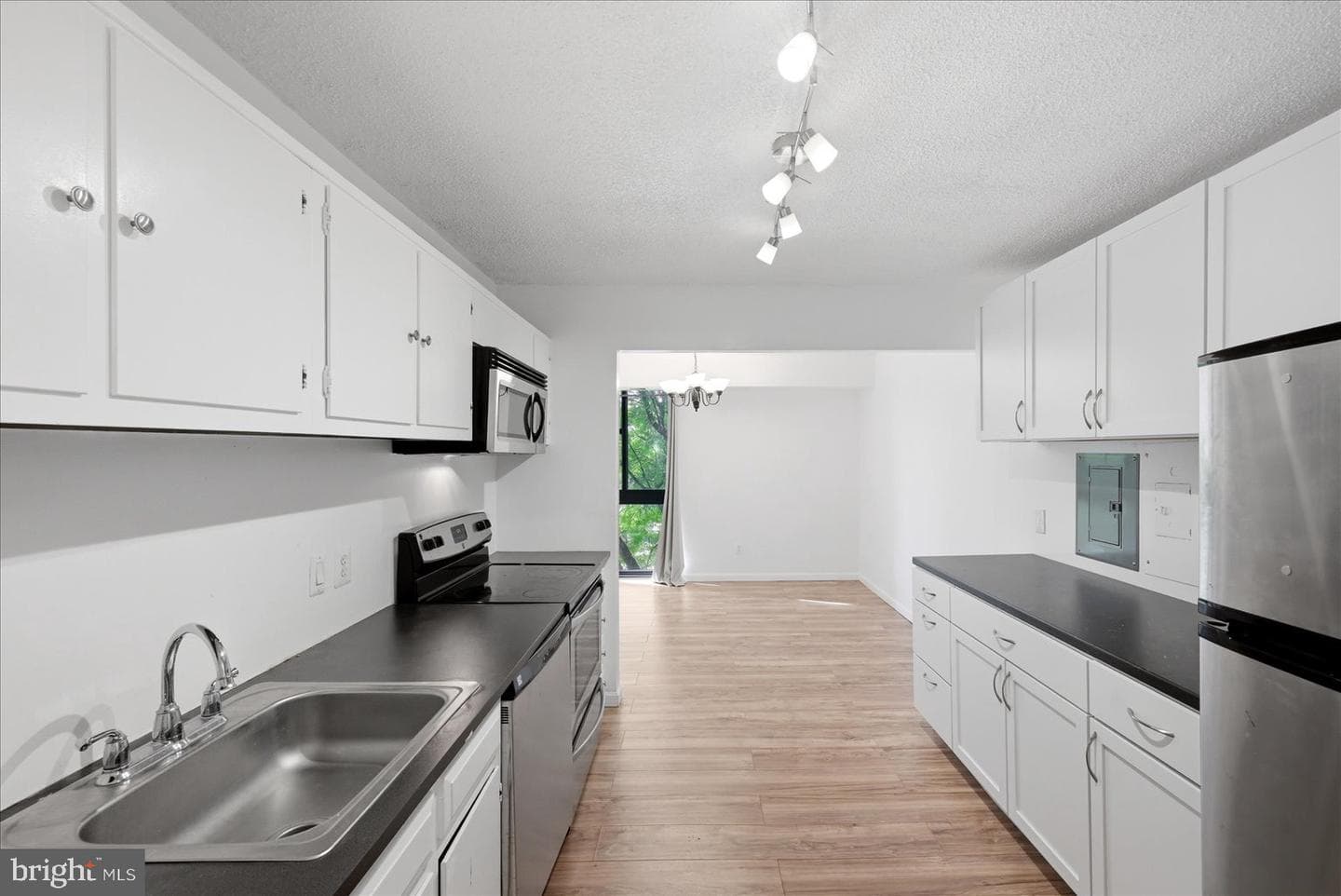 2311 Pimmit Drive #318 photo 5