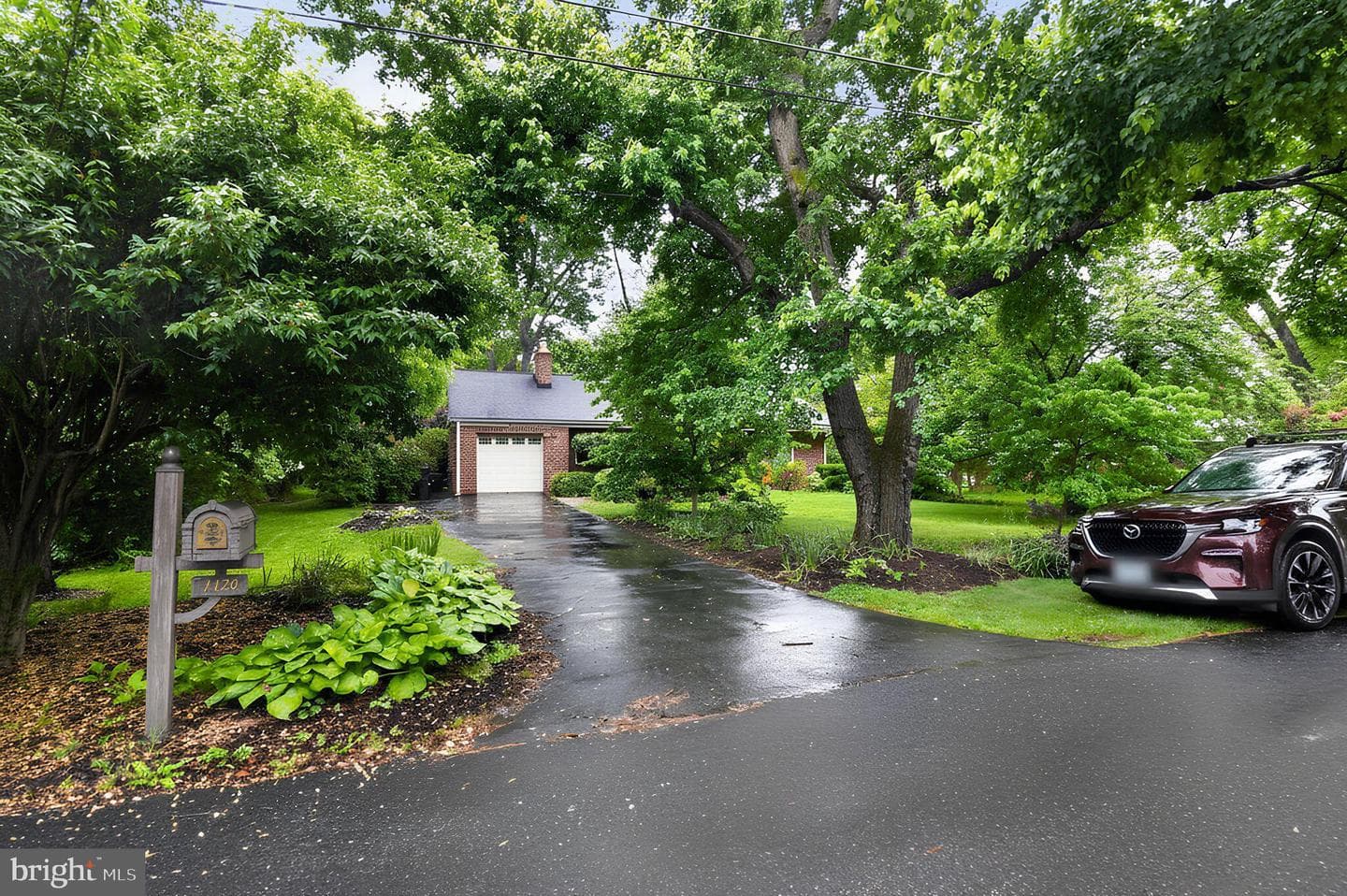 4429 Park photo 3