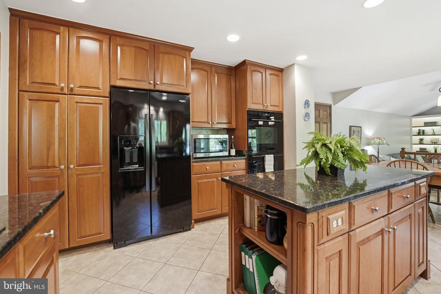 5947 Burnside Landing Drive photo 15