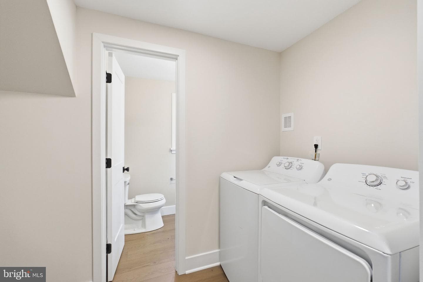 9312 Hamilton Drive photo 33