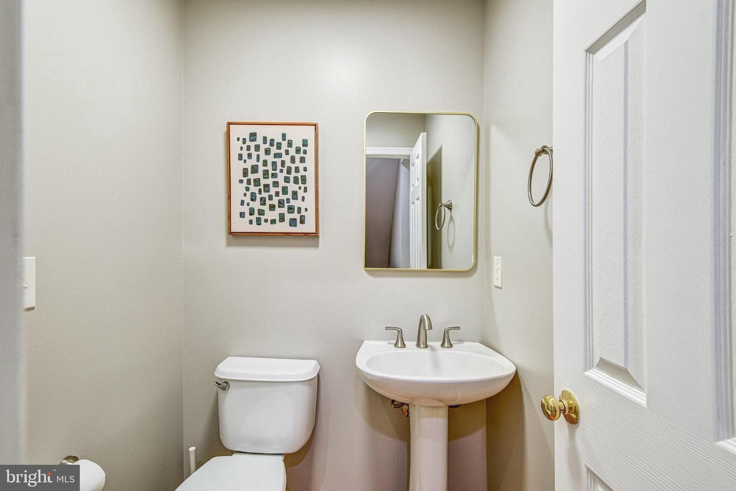 13608 British Manor Court photo 16