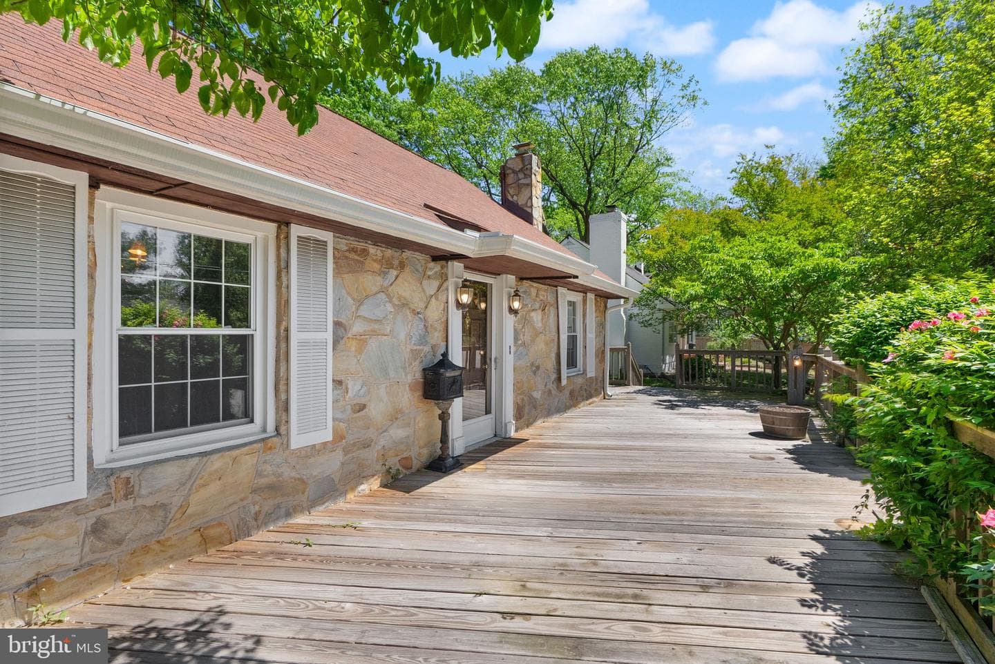 2602 Stone Hedge Drive photo 4
