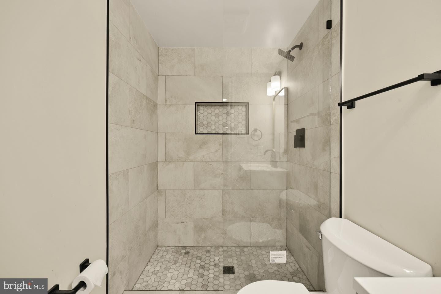 4721 Pickett Road photo 45