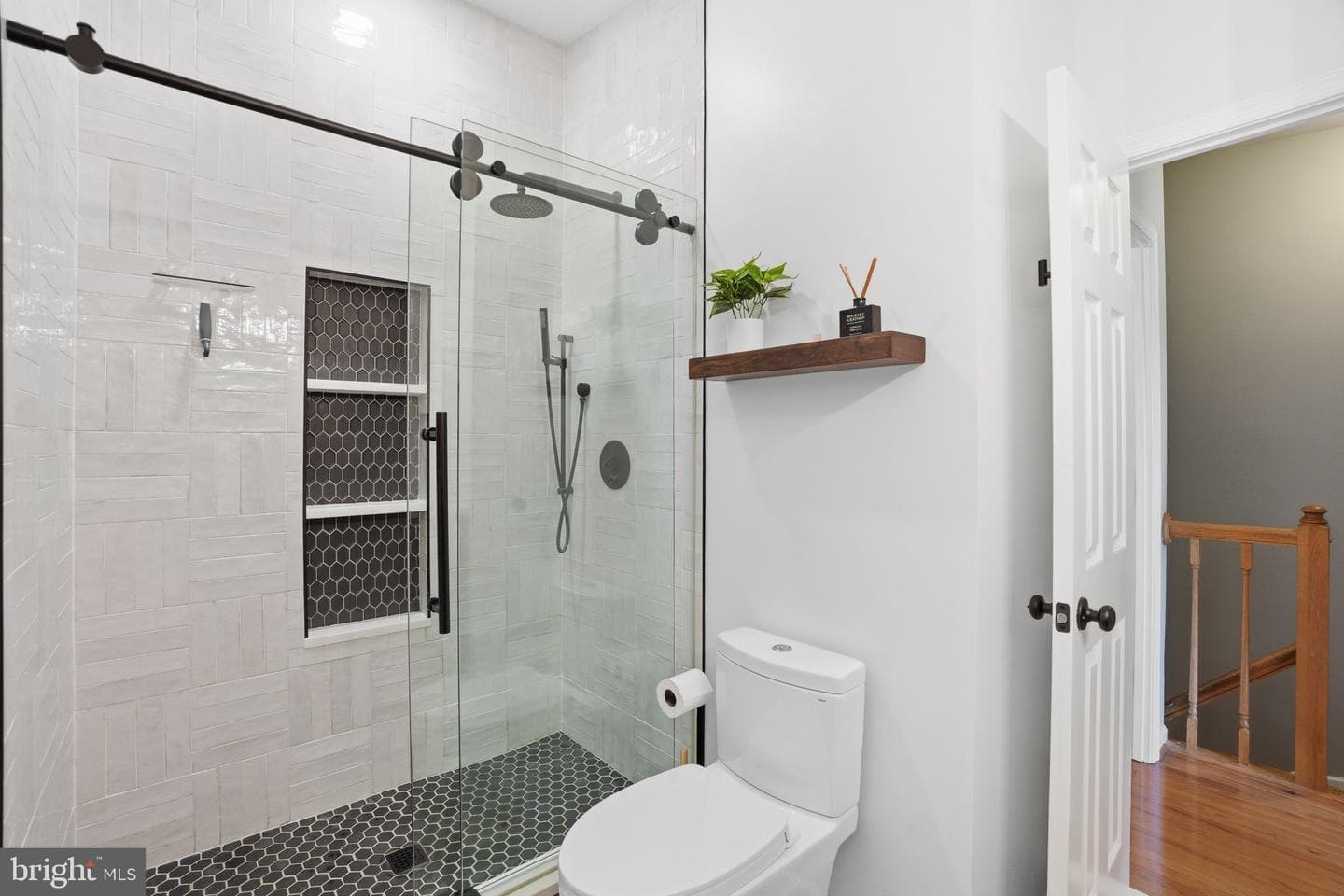 5907 Sir Cambridge Way photo 20