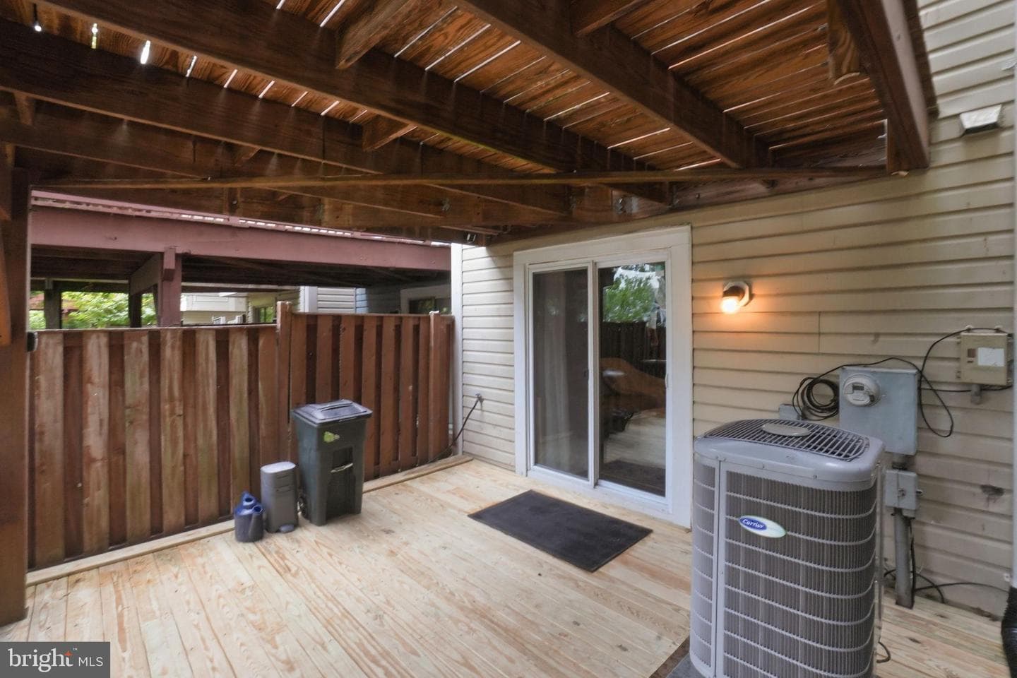 5907 Sir Cambridge Way photo 31