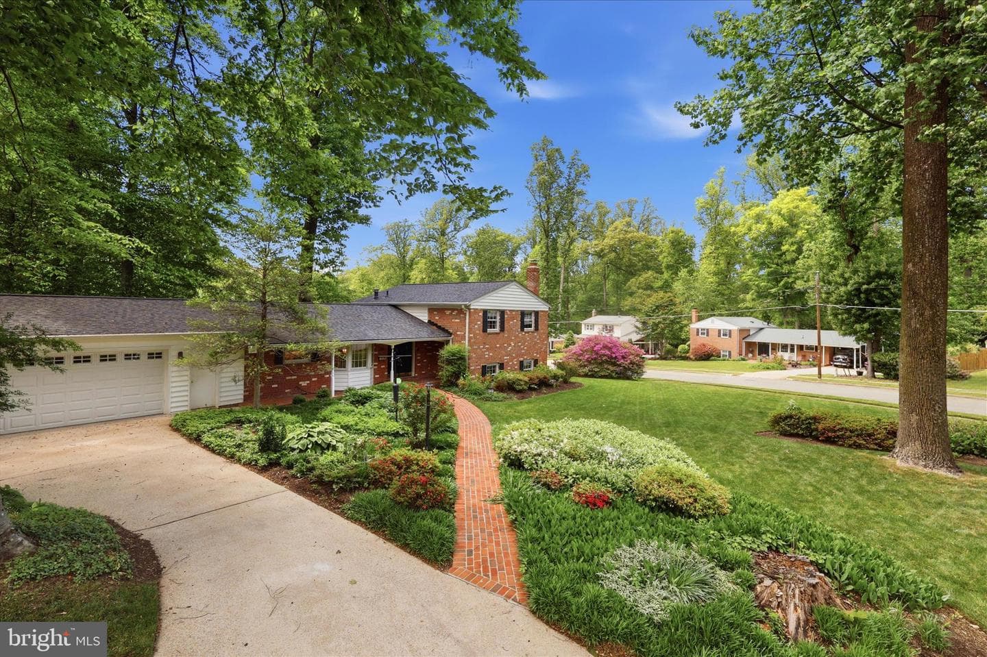 4701 Red Fox Drive photo 4