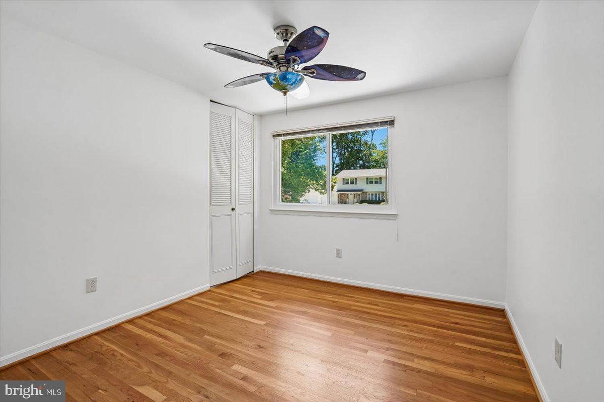 4945 Gainsborough Drive photo 34