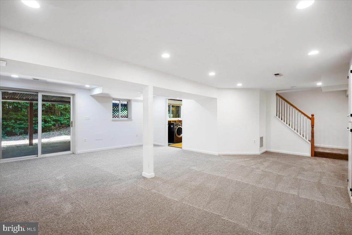 4945 Gainsborough Drive photo 44