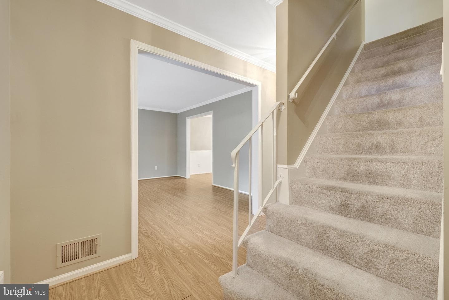 4750 Carterwood Drive photo 7