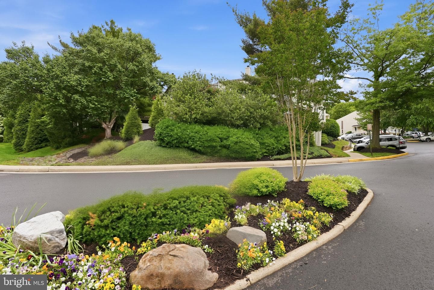 1686 Oaktree Court photo 25
