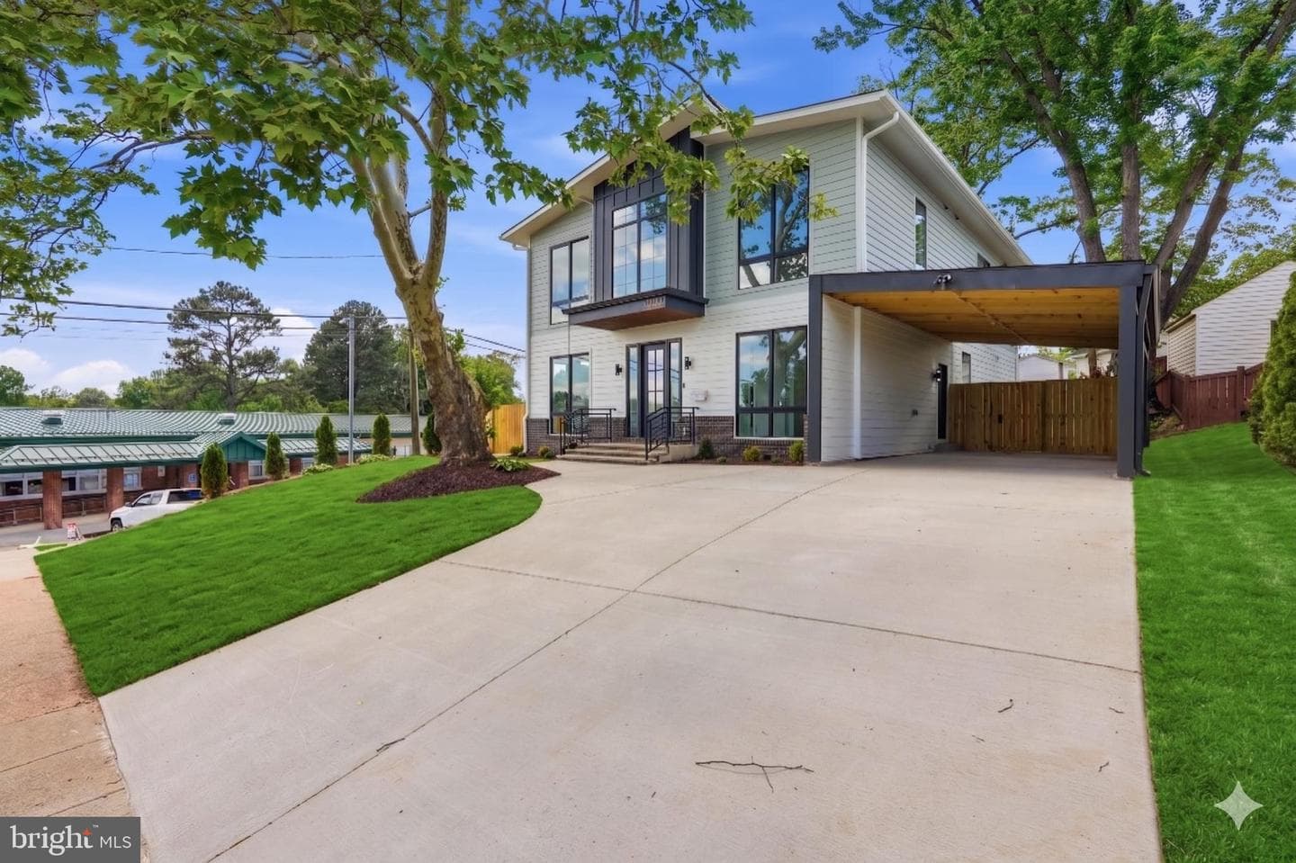 3126 Westley Road photo 2