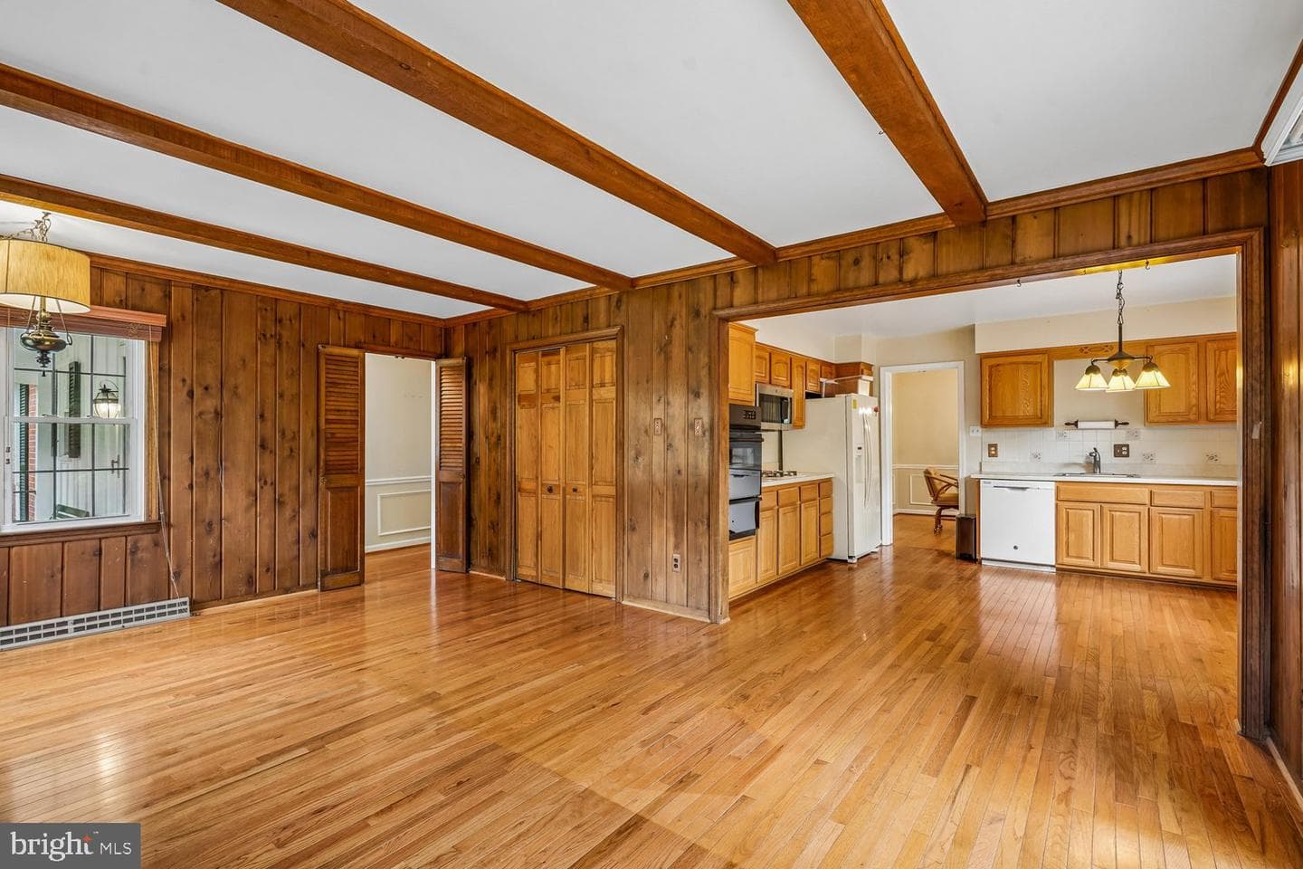 3709 Camelot Drive photo 8
