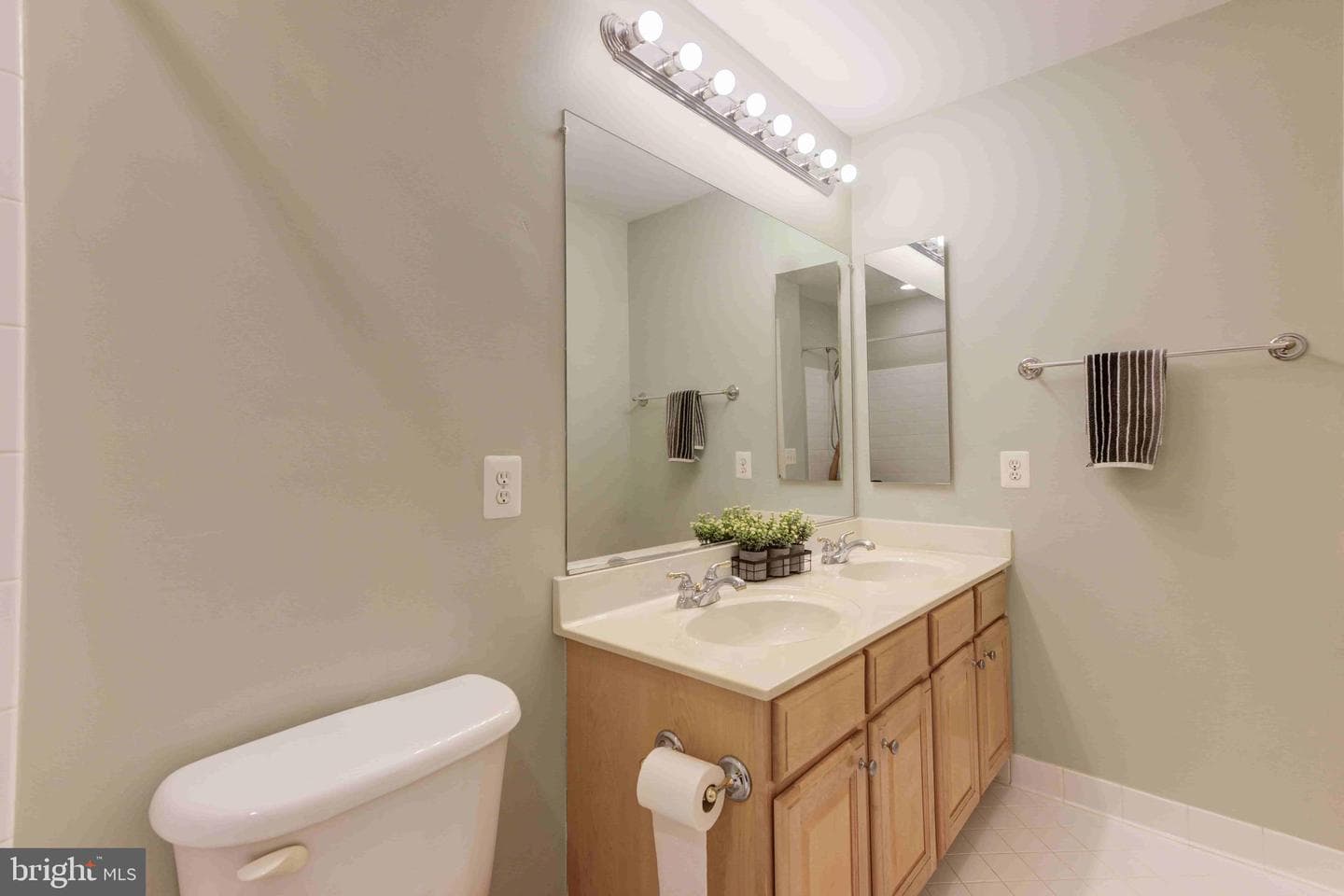 4175 Lower Park Drive photo 22