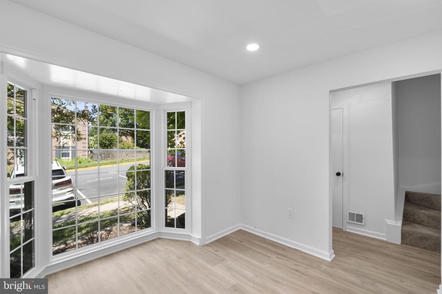 4543 Pinecrest Heights Drive photo 18