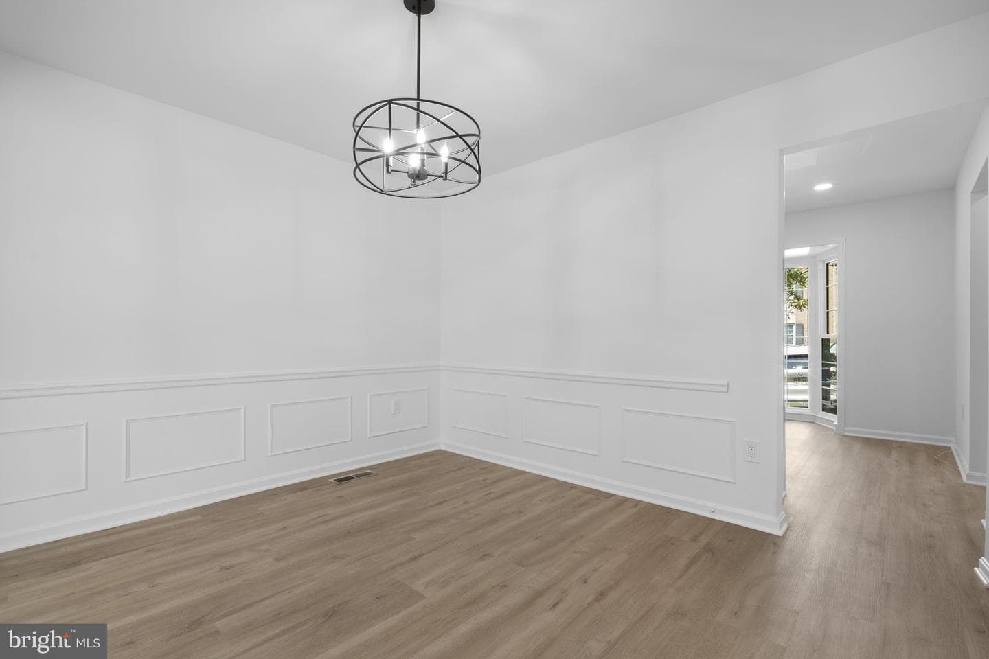 4543 Pinecrest Heights Drive photo 8