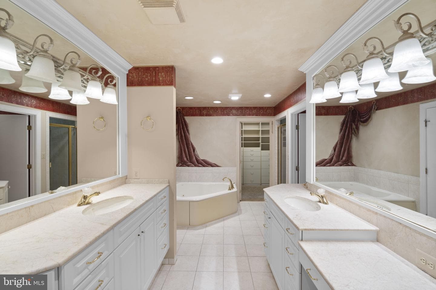 10701 Sycamore Springs Lane photo 31