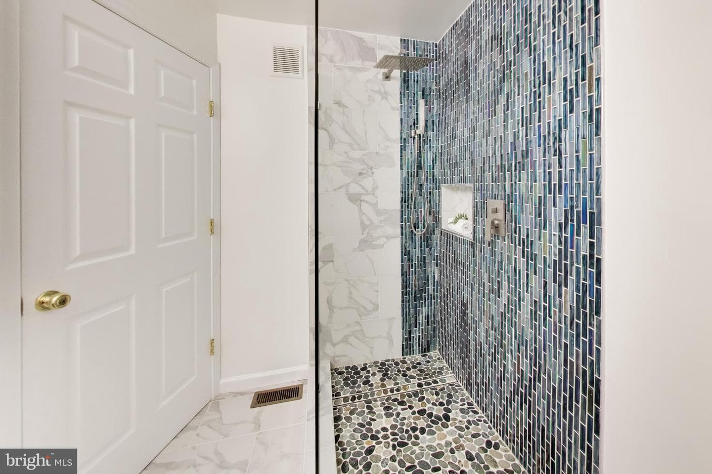 5946 Kimberly Anne Way photo 22