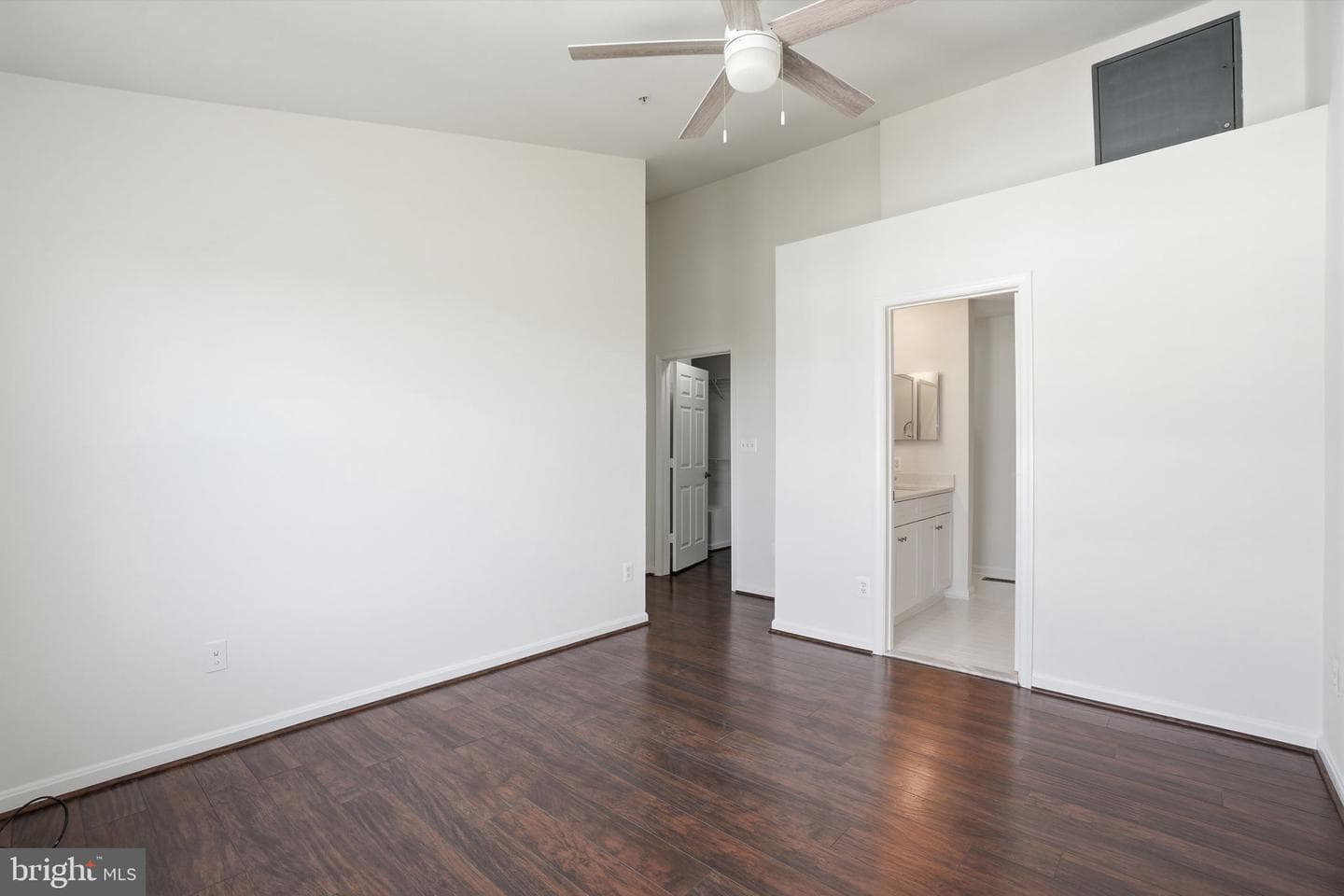 2494 Quick Street #303 photo 20