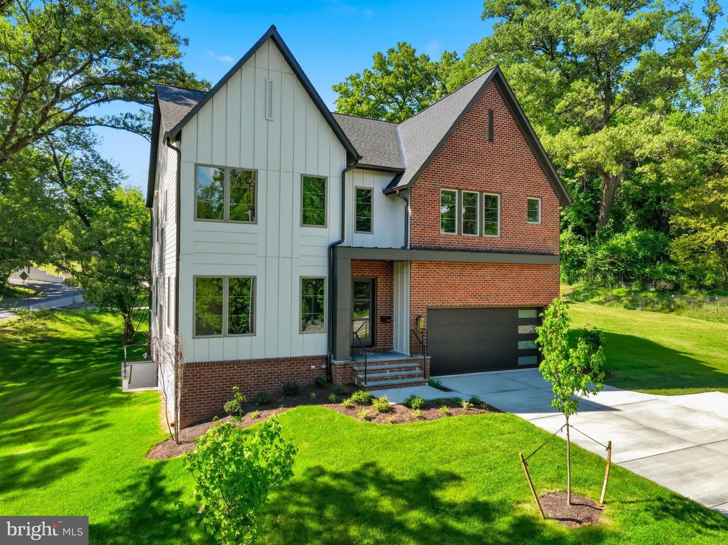 3022 Castle Road photo 3