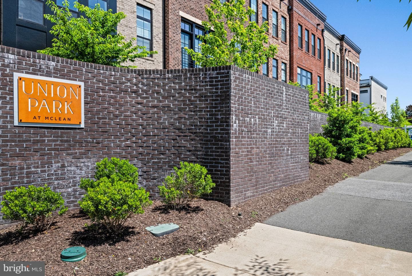 7382 Magarity Road photo 35