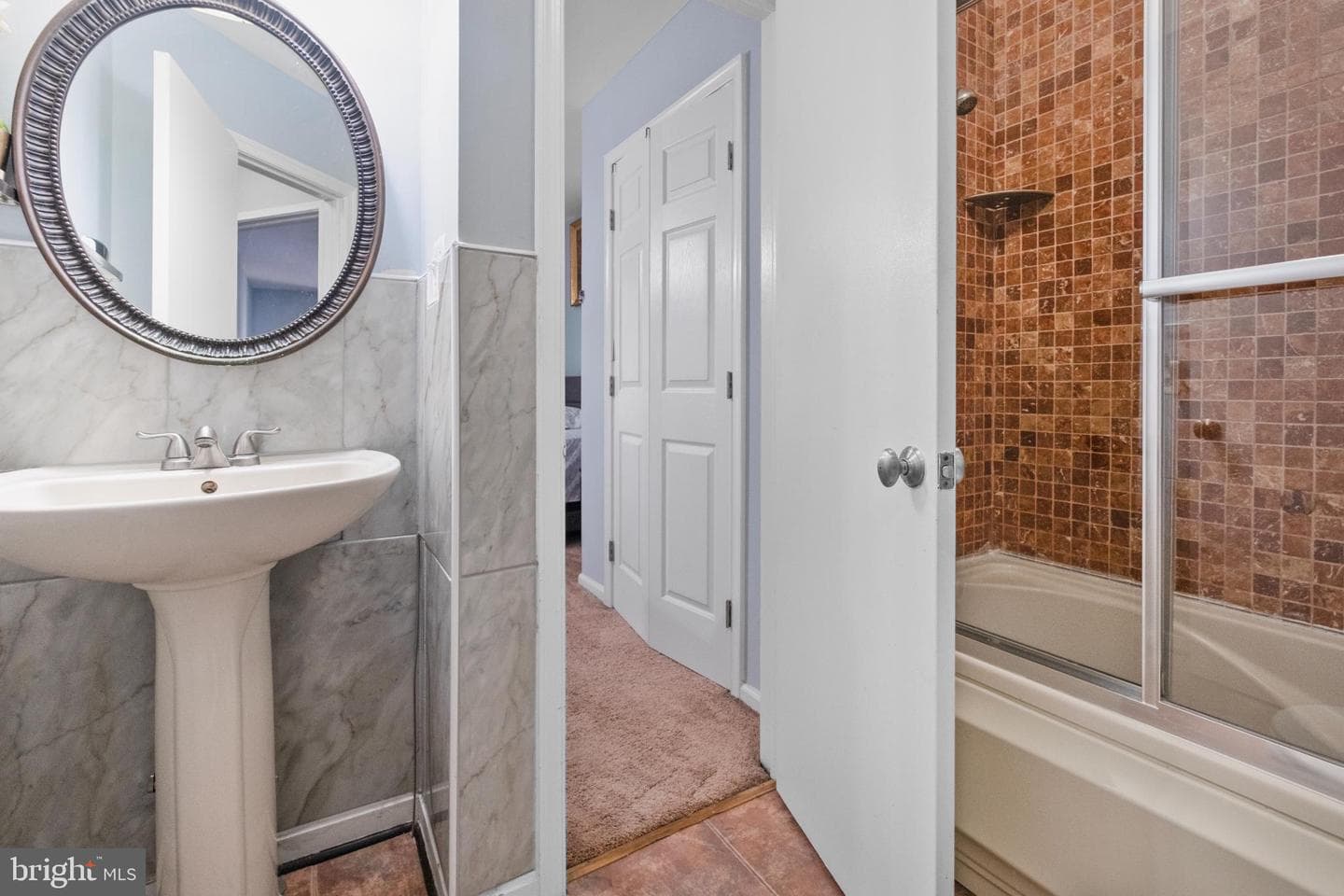 8603 Venoy Court photo 12