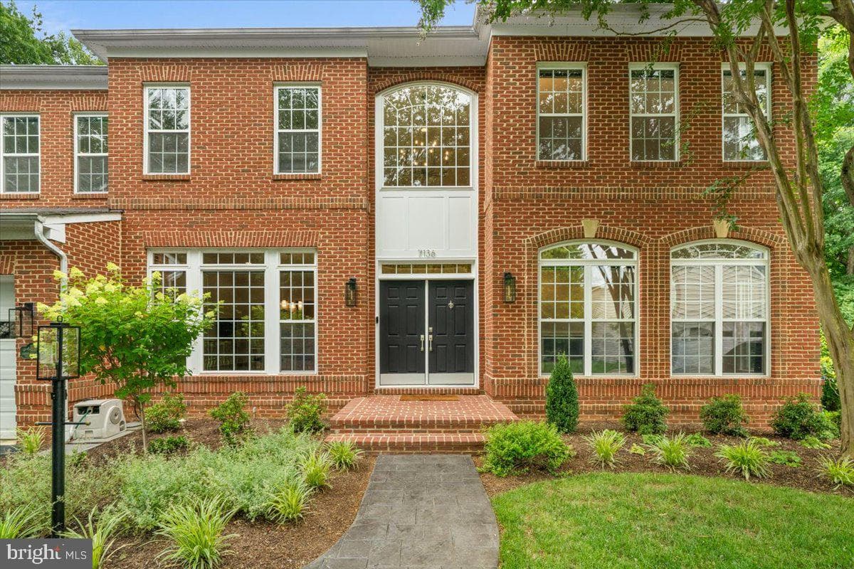 7136 Ayers Meadow Lane, Springfield