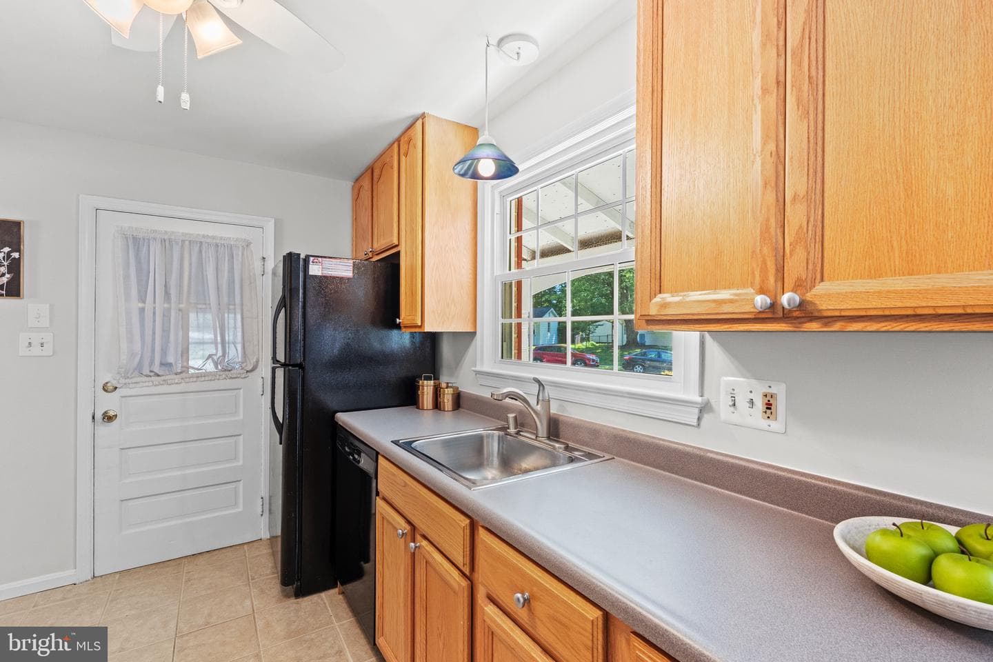 6608 Grey Fox Drive photo 9