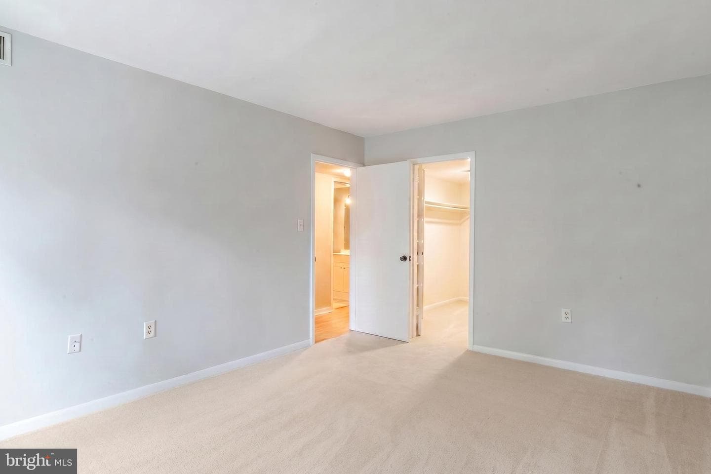 1422 Northgate Square #12b photo 14