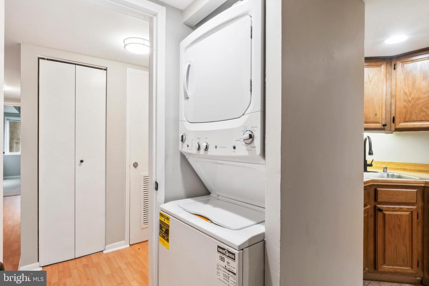 1422 Northgate Square #12b photo 9