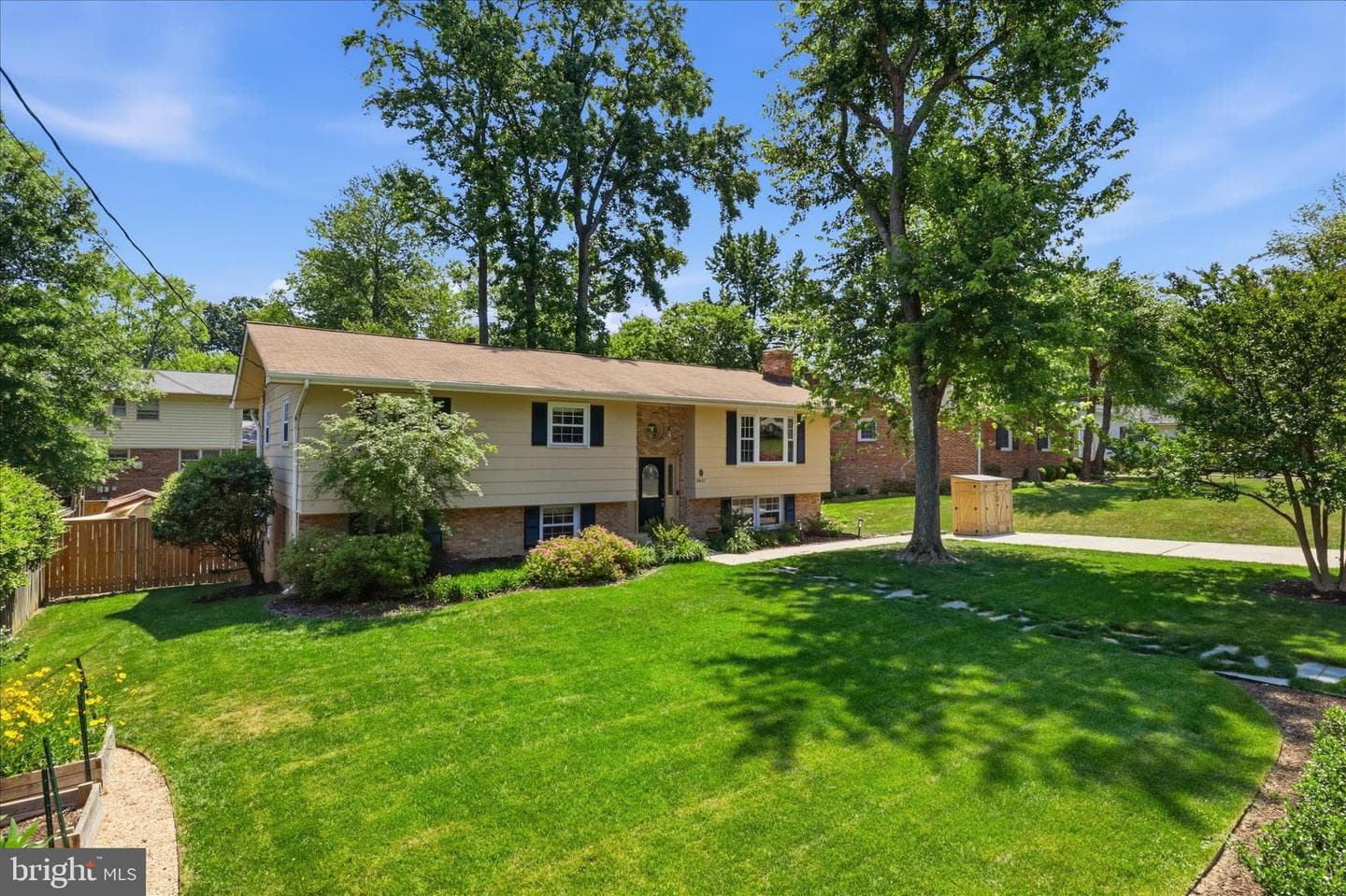 8627 Braddock Avenue photo 5