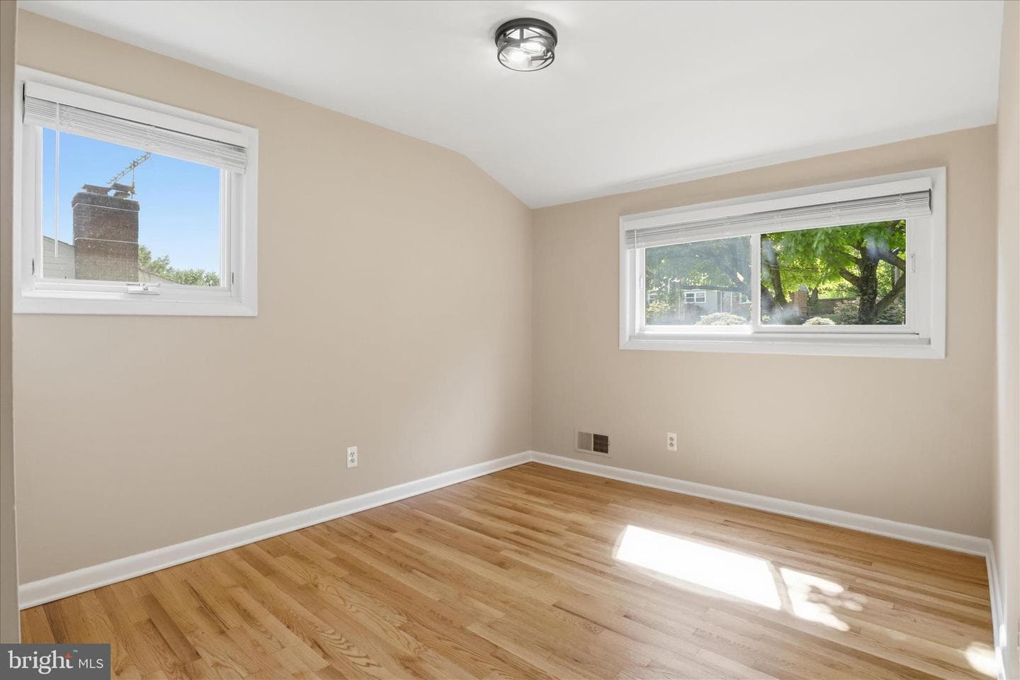 2026 Dexter Drive photo 16