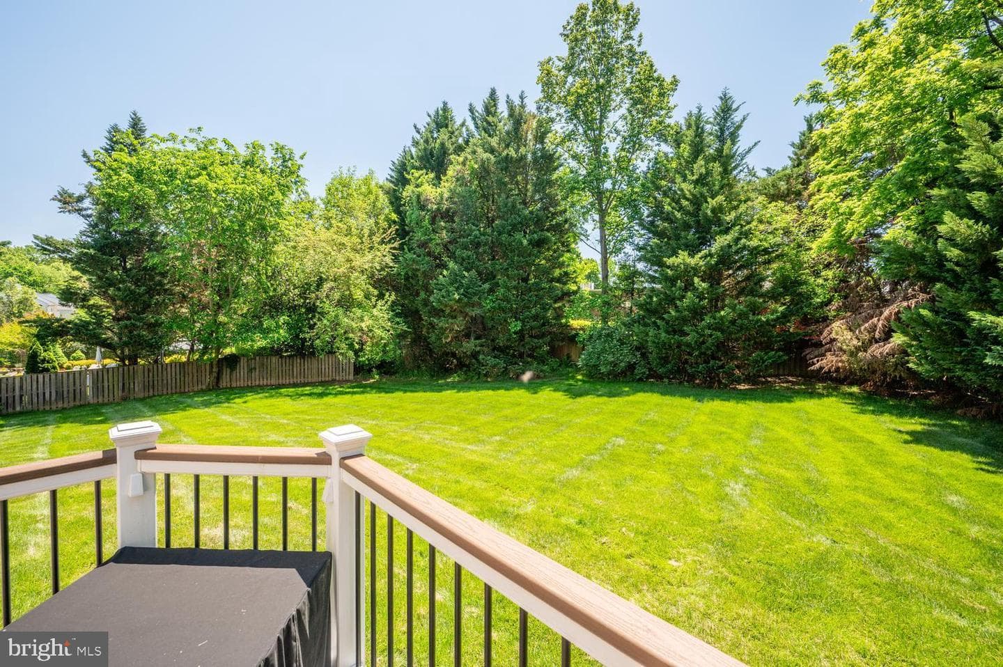 1002 Sherman Court photo 25