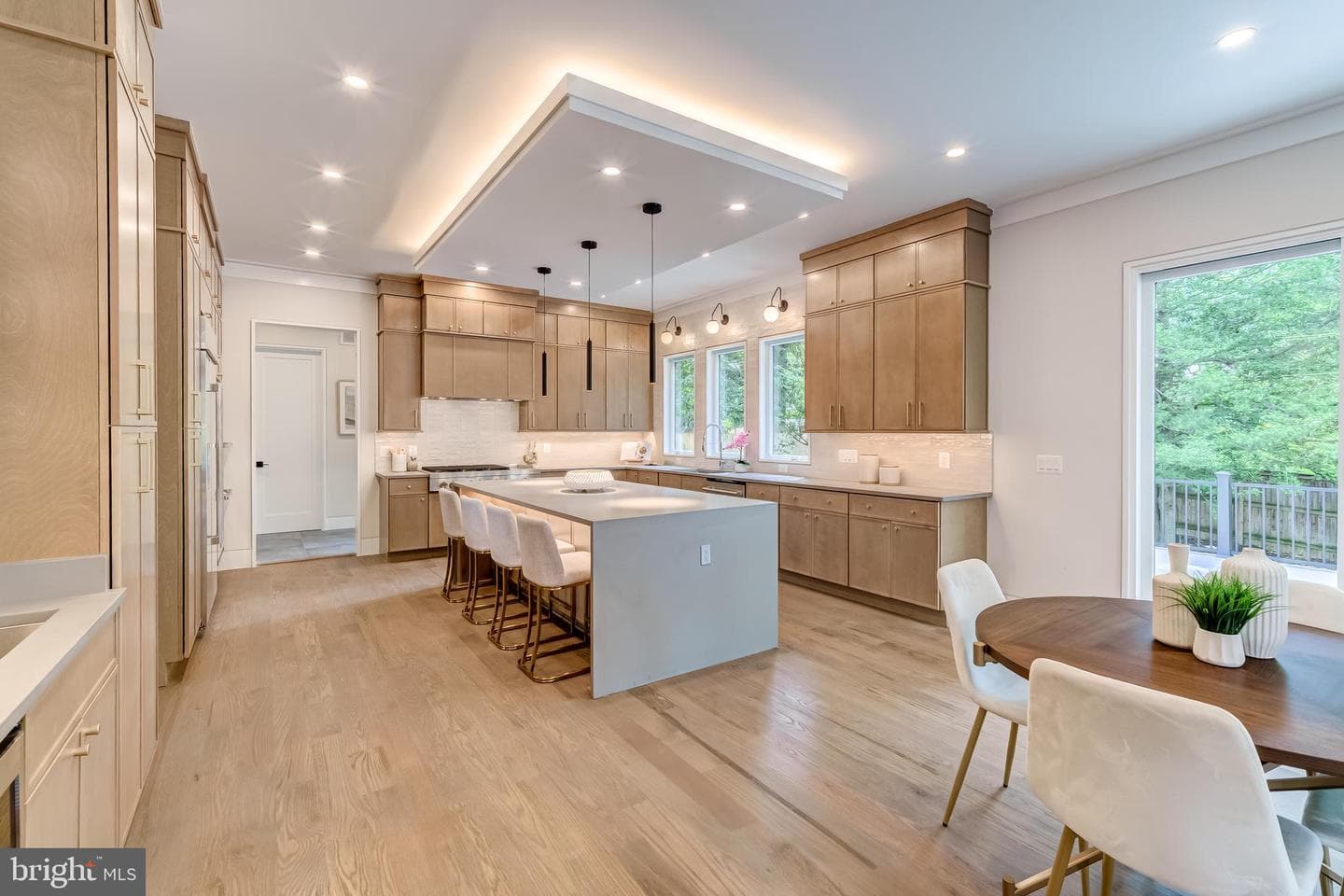 506 Kingsley Road SW photo 18
