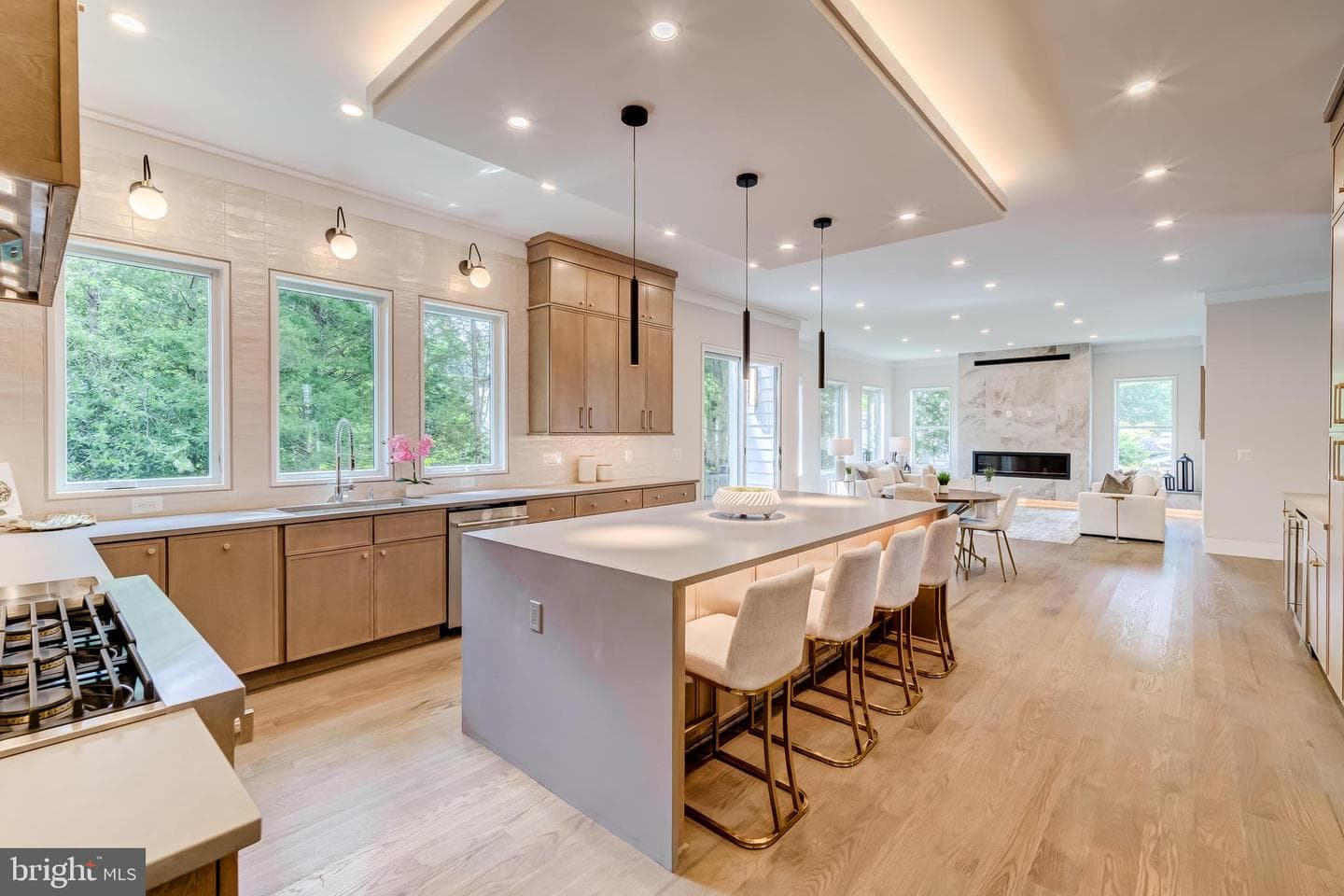 506 Kingsley Road SW photo 9