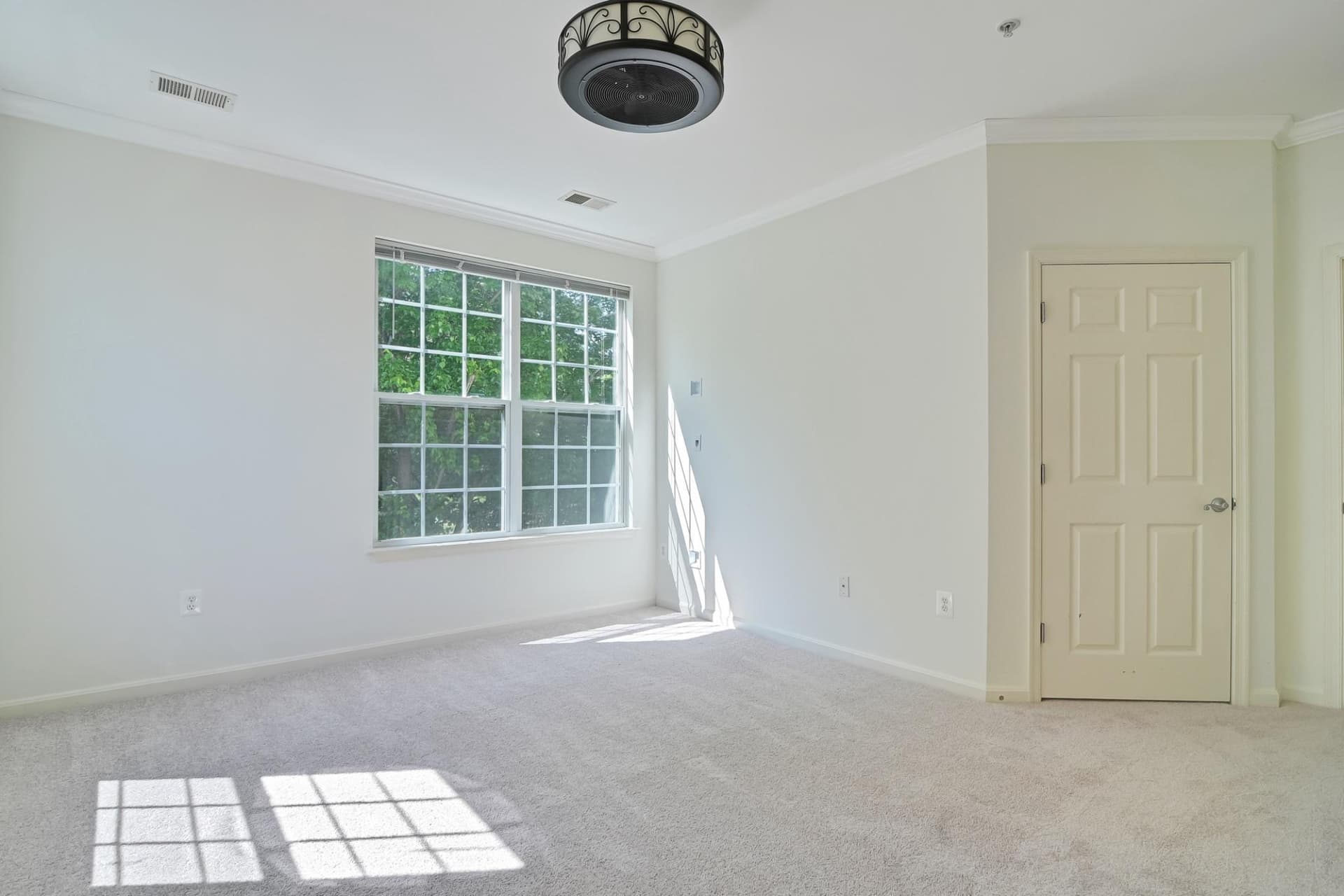 4151 Castlecary Lane #301 photo 27