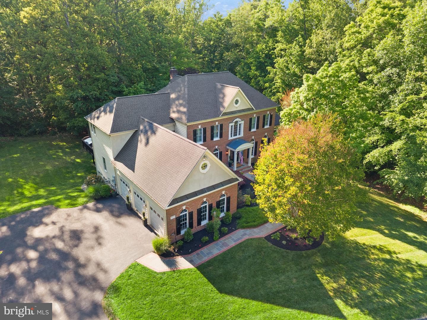 10082 Roseland Ridge Road photo 2
