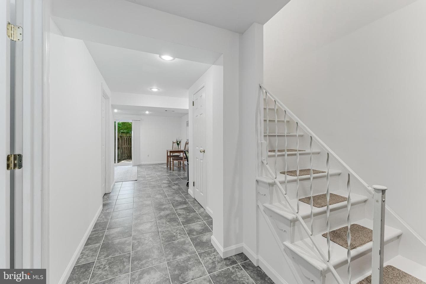 2362 Albot Road photo 27