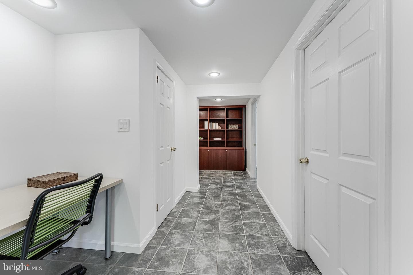 2362 Albot Road photo 31
