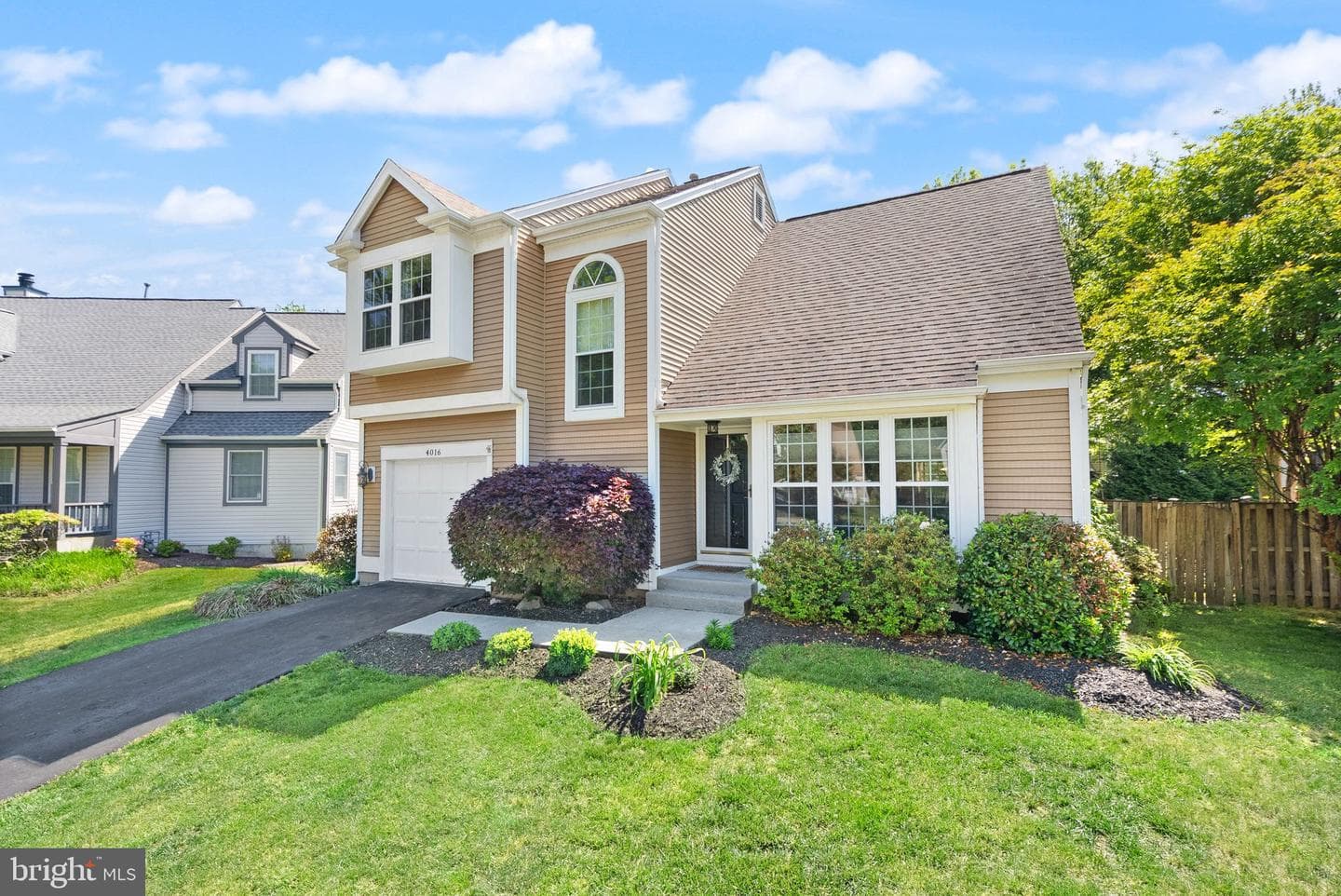 4016 Blue Slate Drive photo 2
