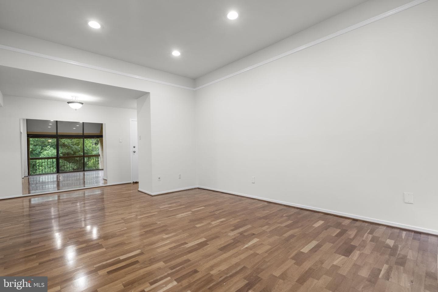 1631 Parkcrest Circle #8b/301 photo 11