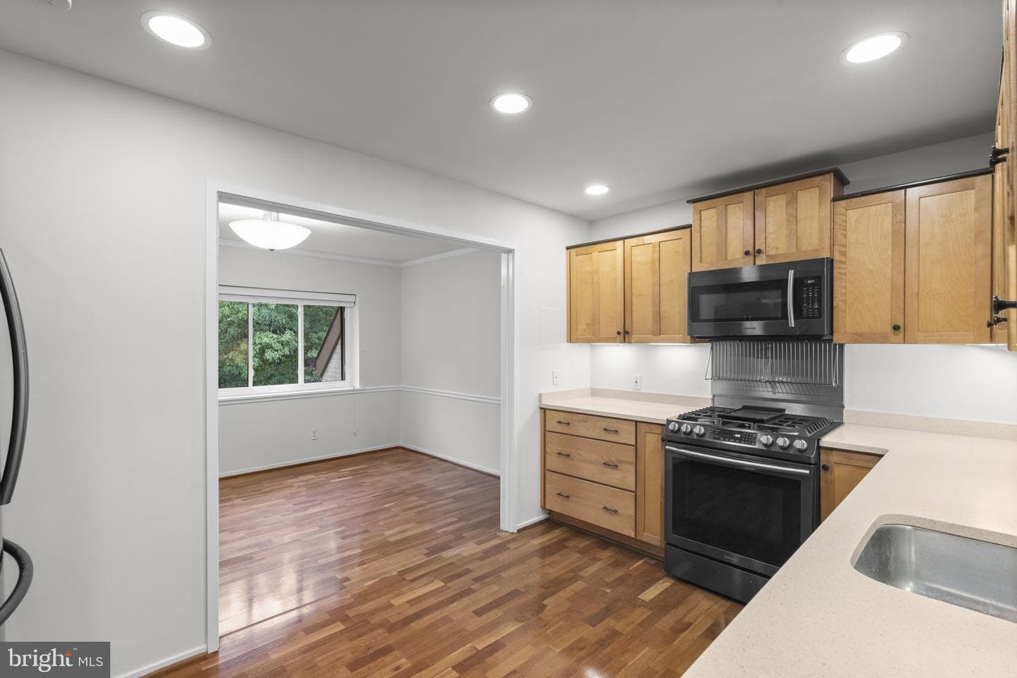 1631 Parkcrest Circle #8b/301 photo 19