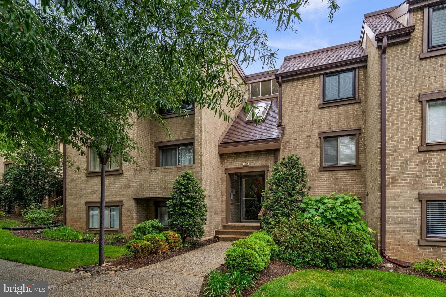 1631 Parkcrest Circle #8b/301, Reston