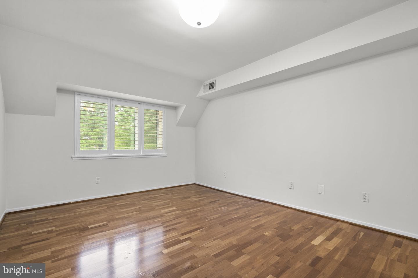 1631 Parkcrest Circle #8b/301 photo 26