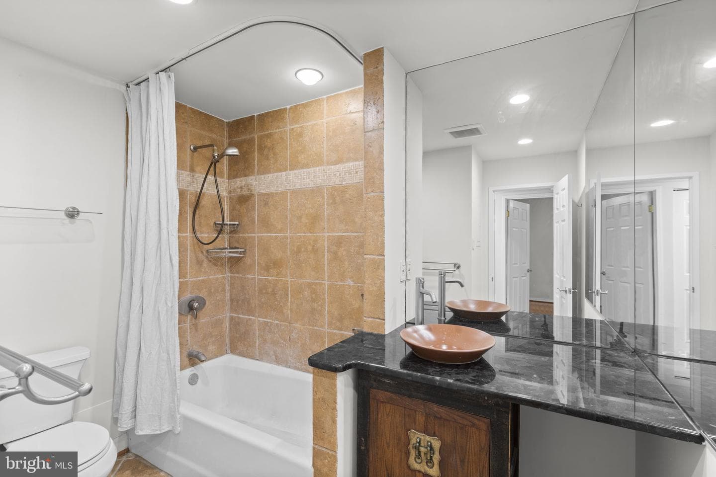 1631 Parkcrest Circle #8b/301 photo 29